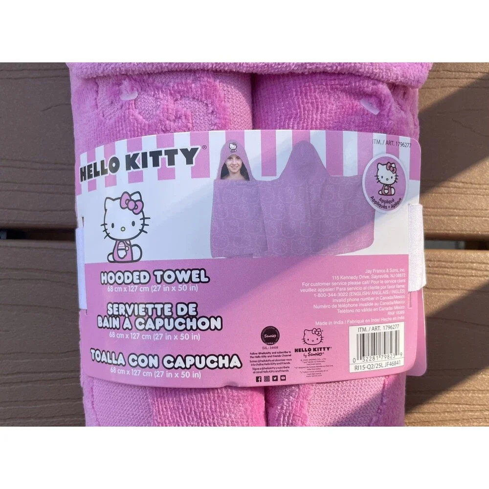 NEW Sanrio Hello Kitty Character Hooded Towel 27in x 50in